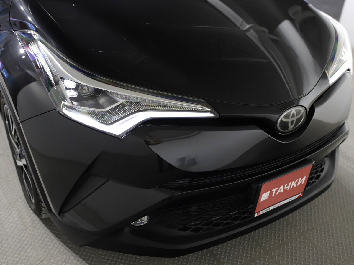 Toyota C-HR 2018 - фото автомобиля