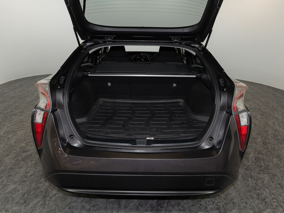 Toyota Prius 2016 - фото автомобиля