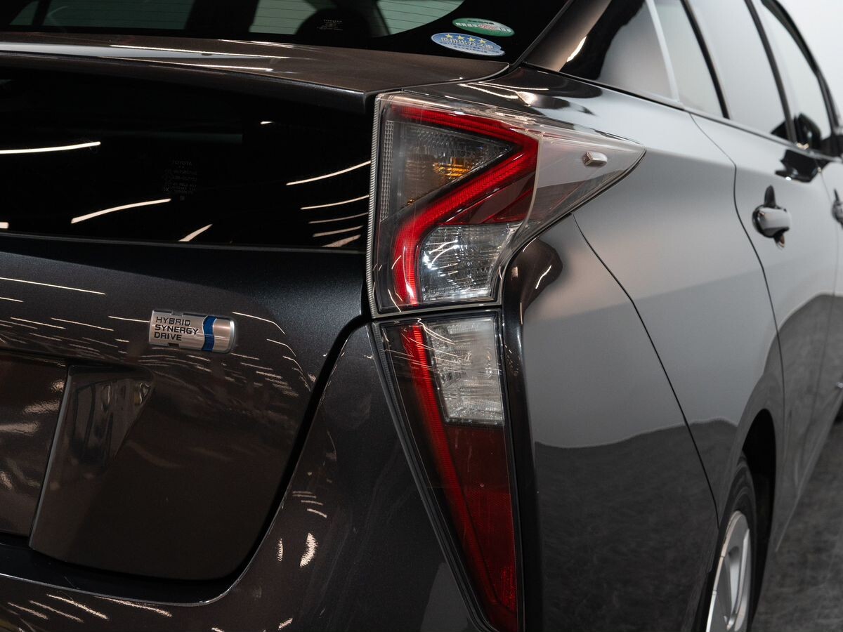 Toyota Prius 2016 - фото автомобиля