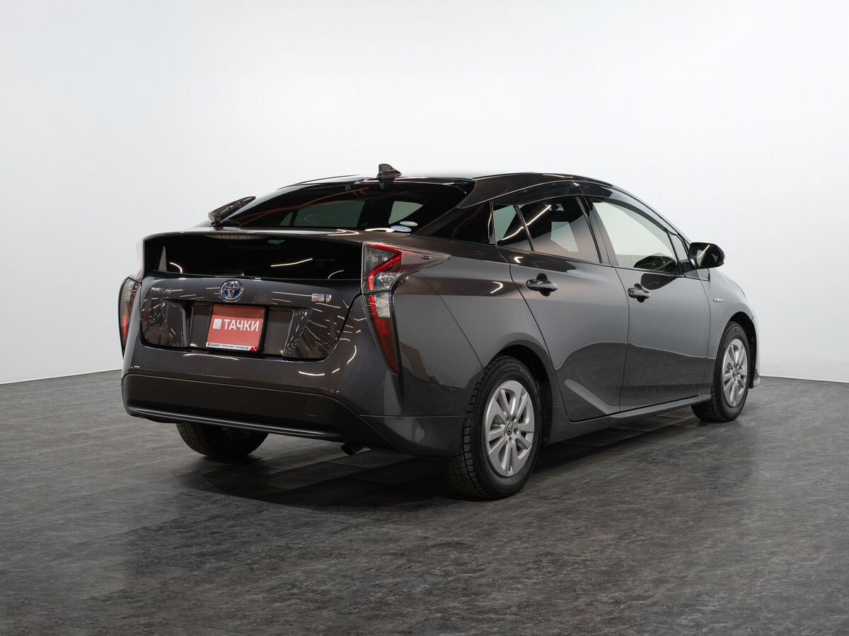 Toyota Prius 2016 - фото автомобиля