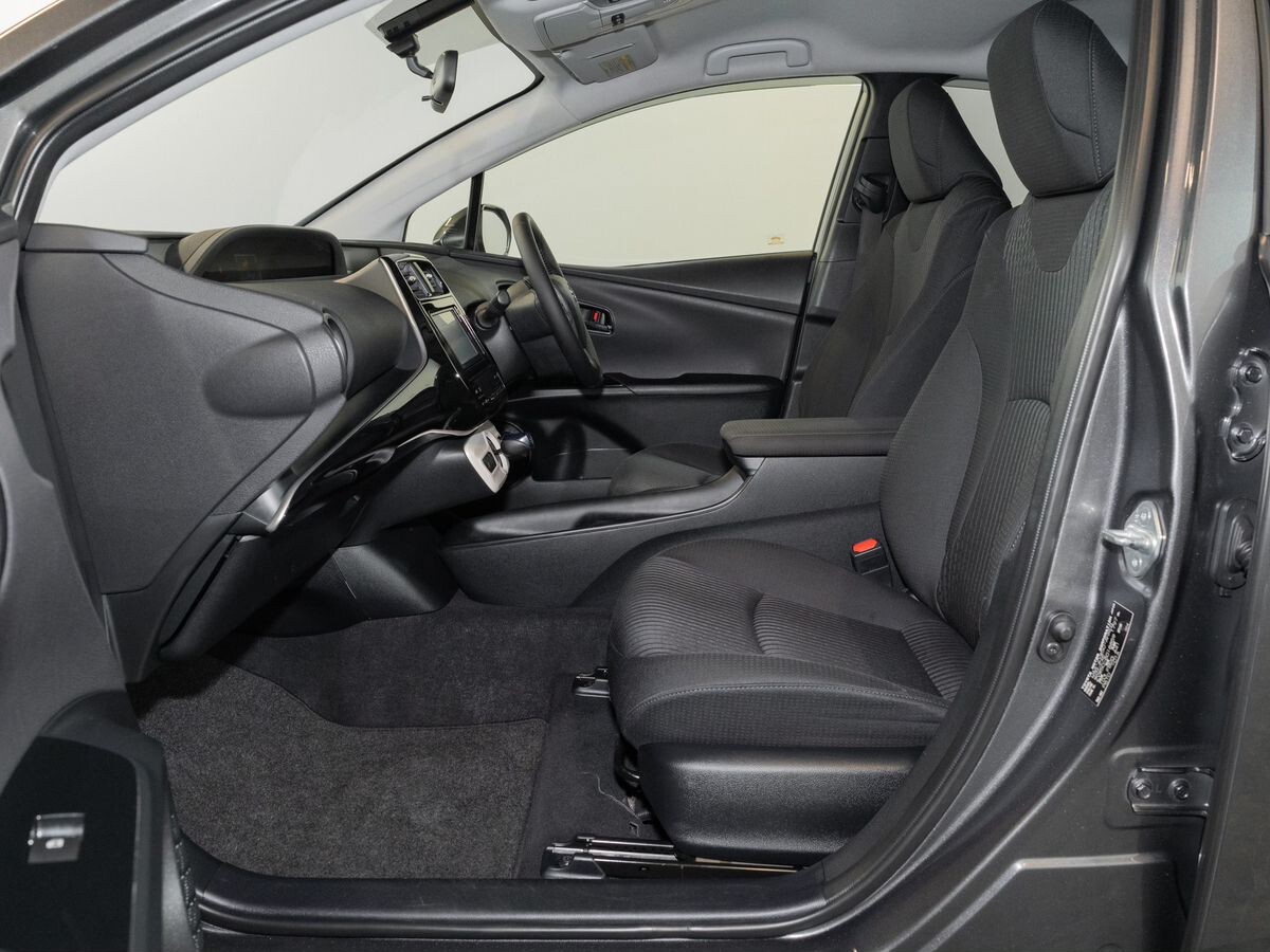 Toyota Prius 2016 - фото автомобиля