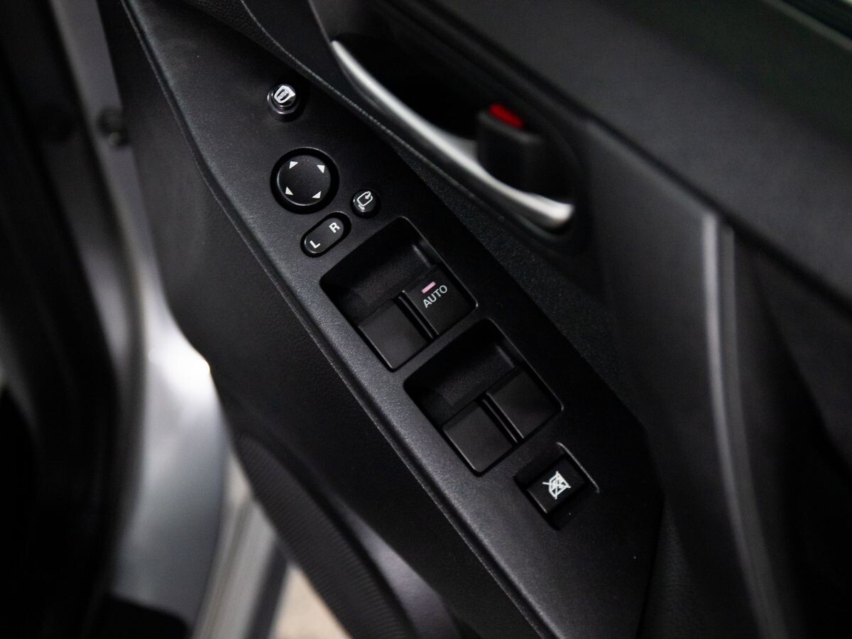 Mazda Axela 2009 - фото автомобиля