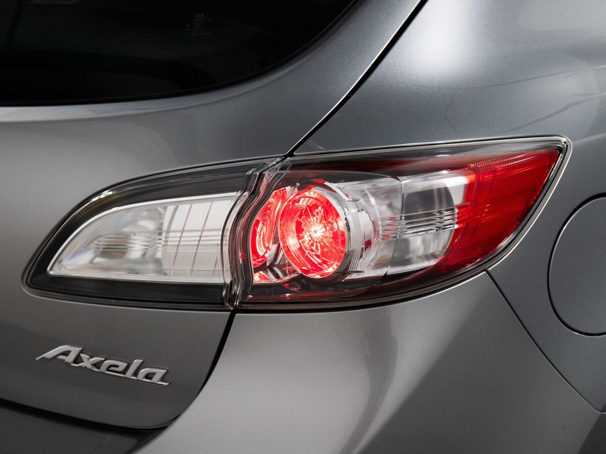 Mazda Axela 2009 - фото автомобиля