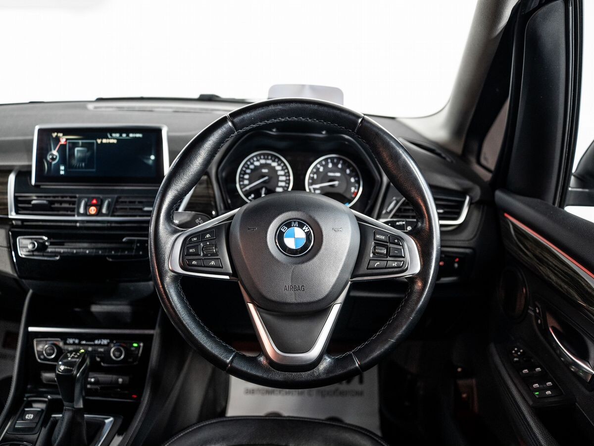 BMW 2-Series Active Tourer 2016 - фото автомобиля