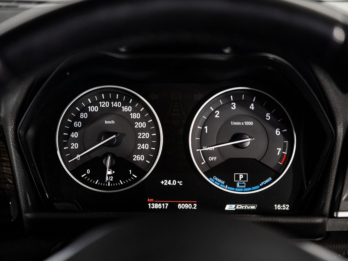 BMW 2-Series Active Tourer 2016 - фото автомобиля