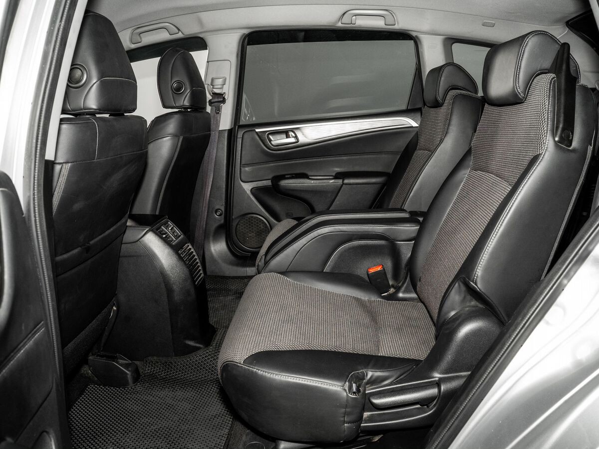 Honda Jade 2015 - фото автомобиля