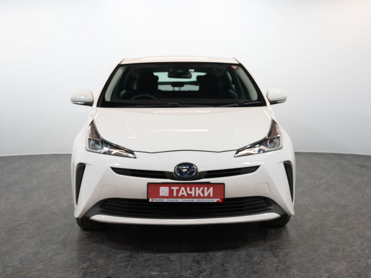 Toyota Prius 2019 - фото автомобиля