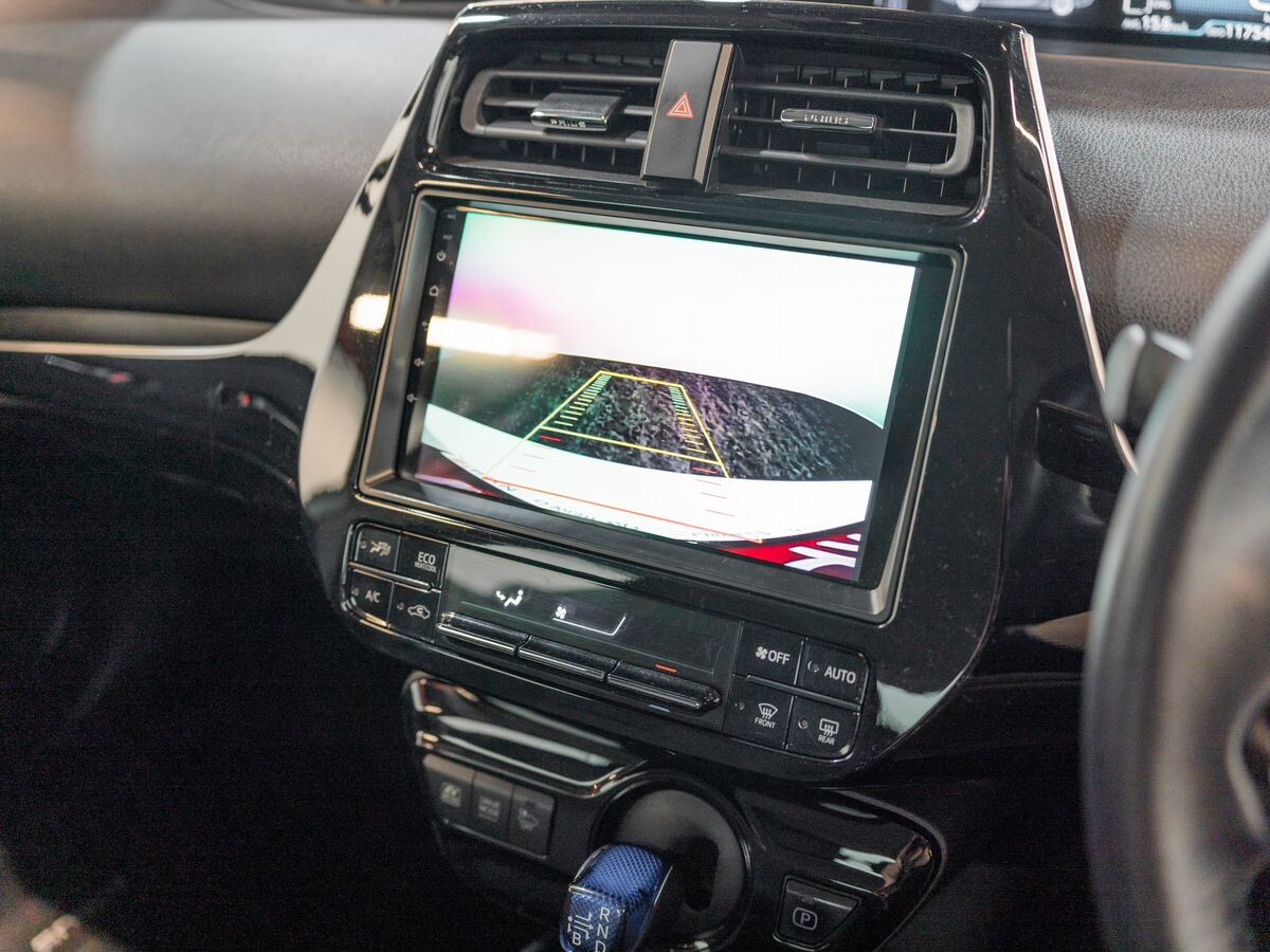 Toyota Prius 2019 - фото автомобиля