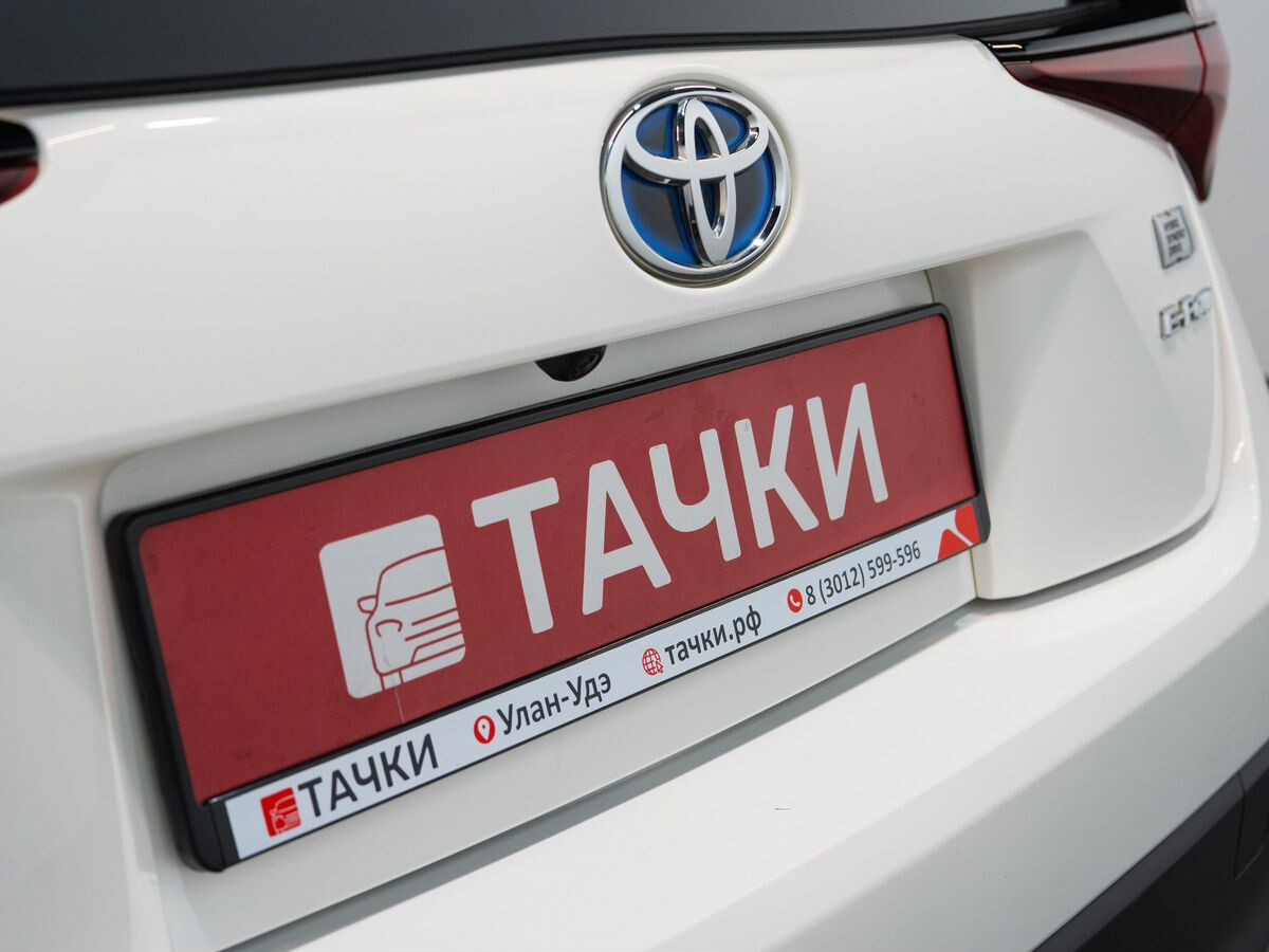 Toyota Prius 2019 - фото автомобиля