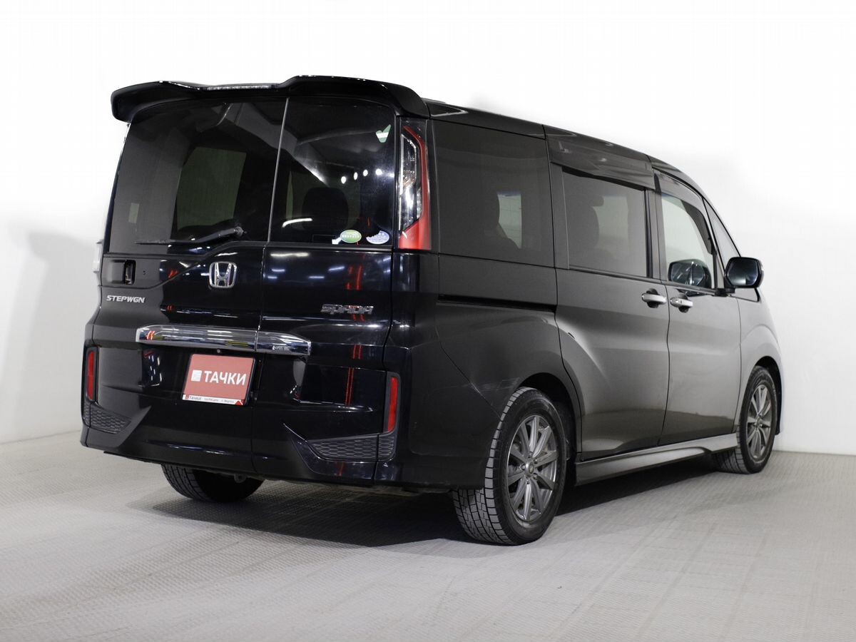 Honda Stepwgn 2015 - фото автомобиля