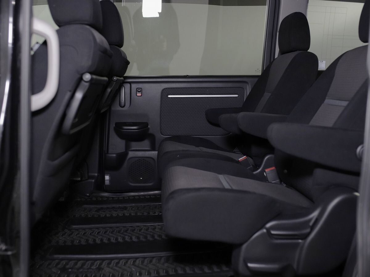 Honda Stepwgn 2015 - фото автомобиля