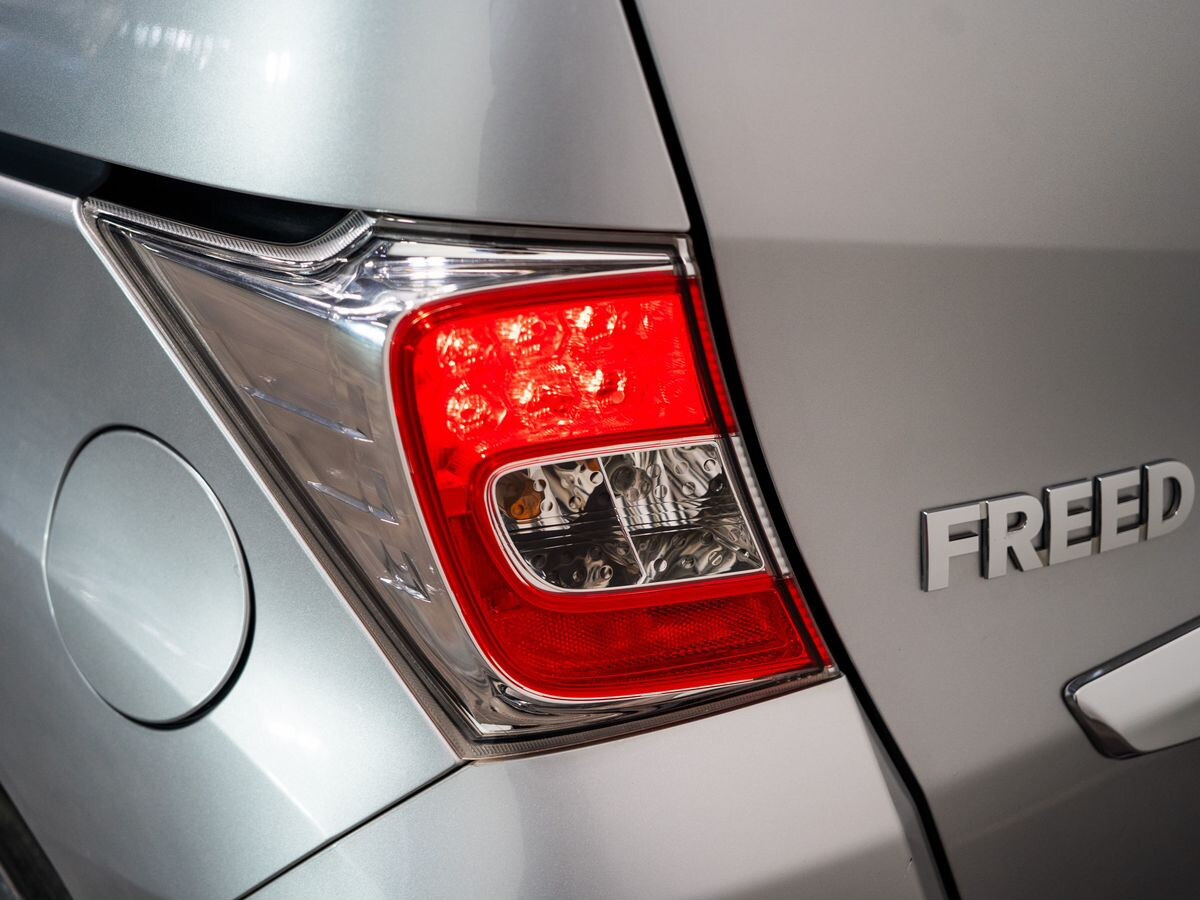 Honda Freed 2015 - фото автомобиля