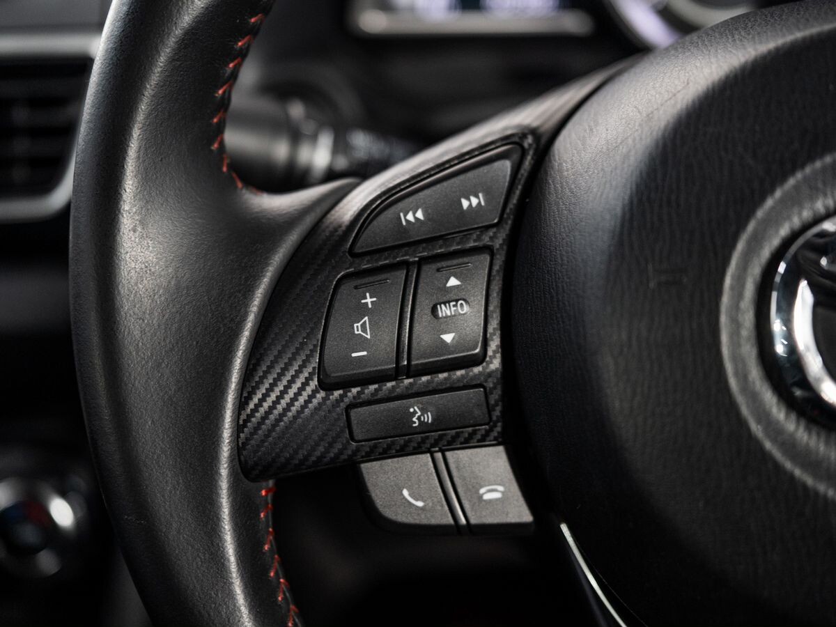 Mazda Axela 2014 - фото автомобиля