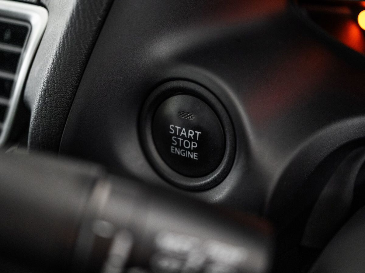 Mazda Axela 2014 - фото автомобиля