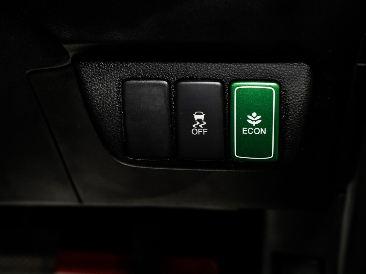 Honda Fit Shuttle 2011 - фото автомобиля