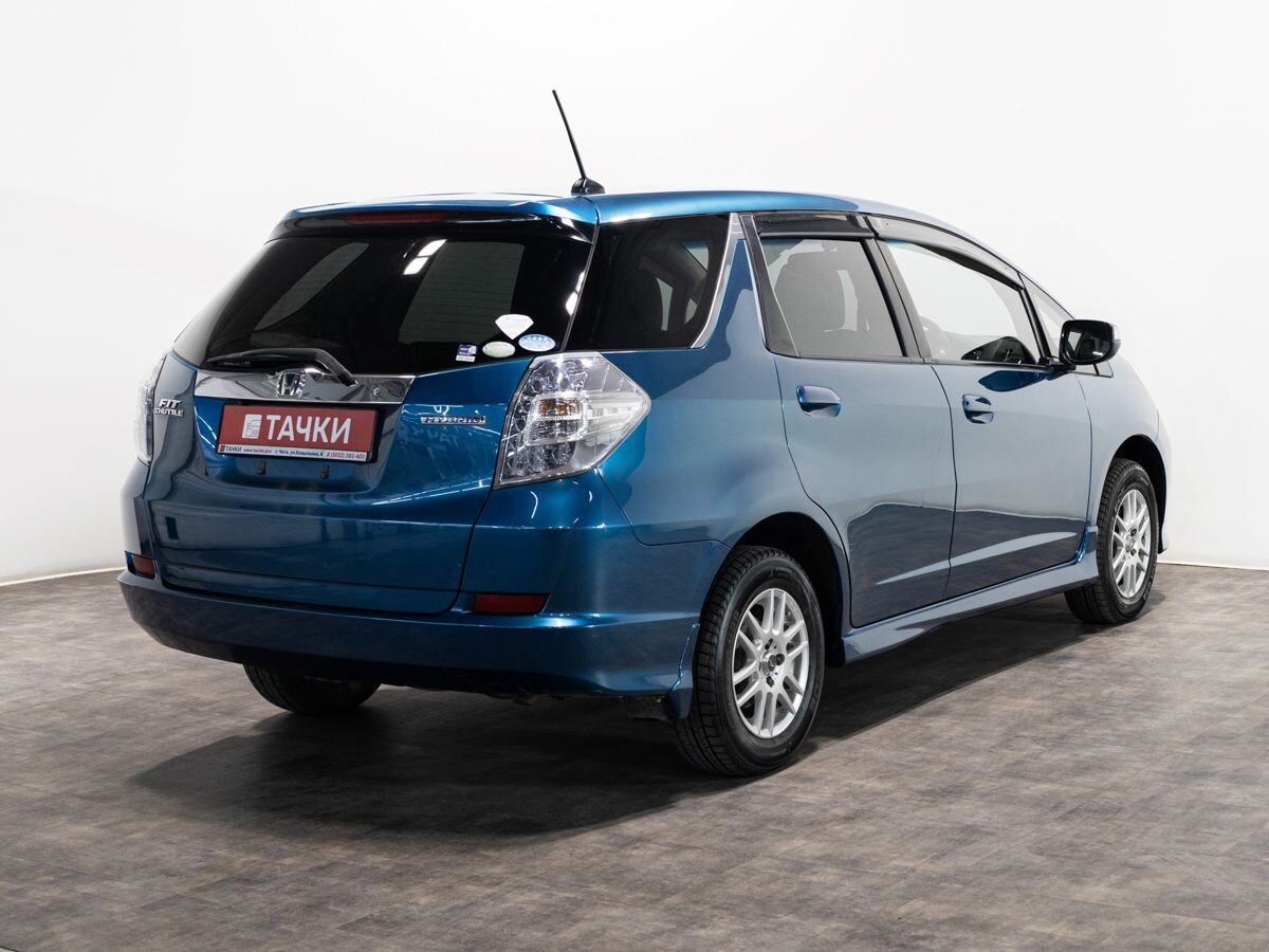 Honda Fit Shuttle 2011 - фото автомобиля