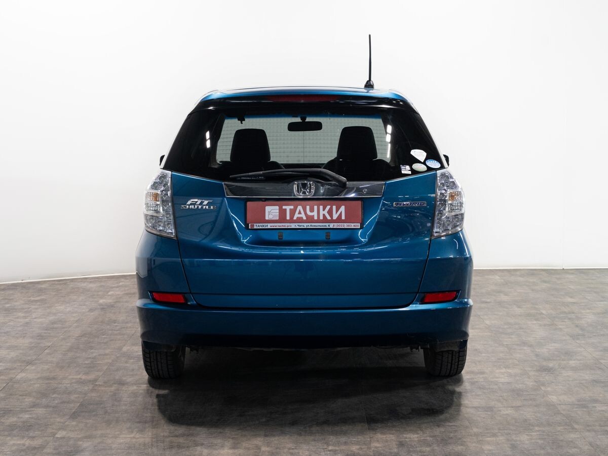 Honda Fit Shuttle 2011 - фото автомобиля