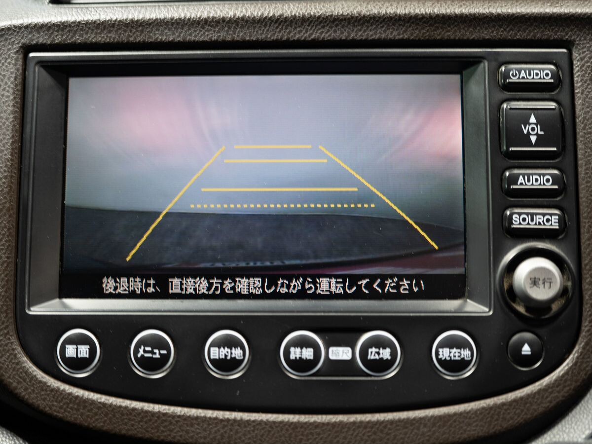 Honda Fit Shuttle 2011 - фото автомобиля