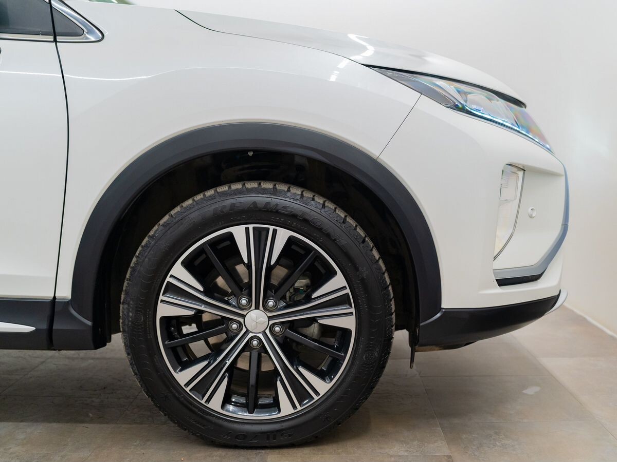 Mitsubishi Eclipse Cross 2018 - фото автомобиля