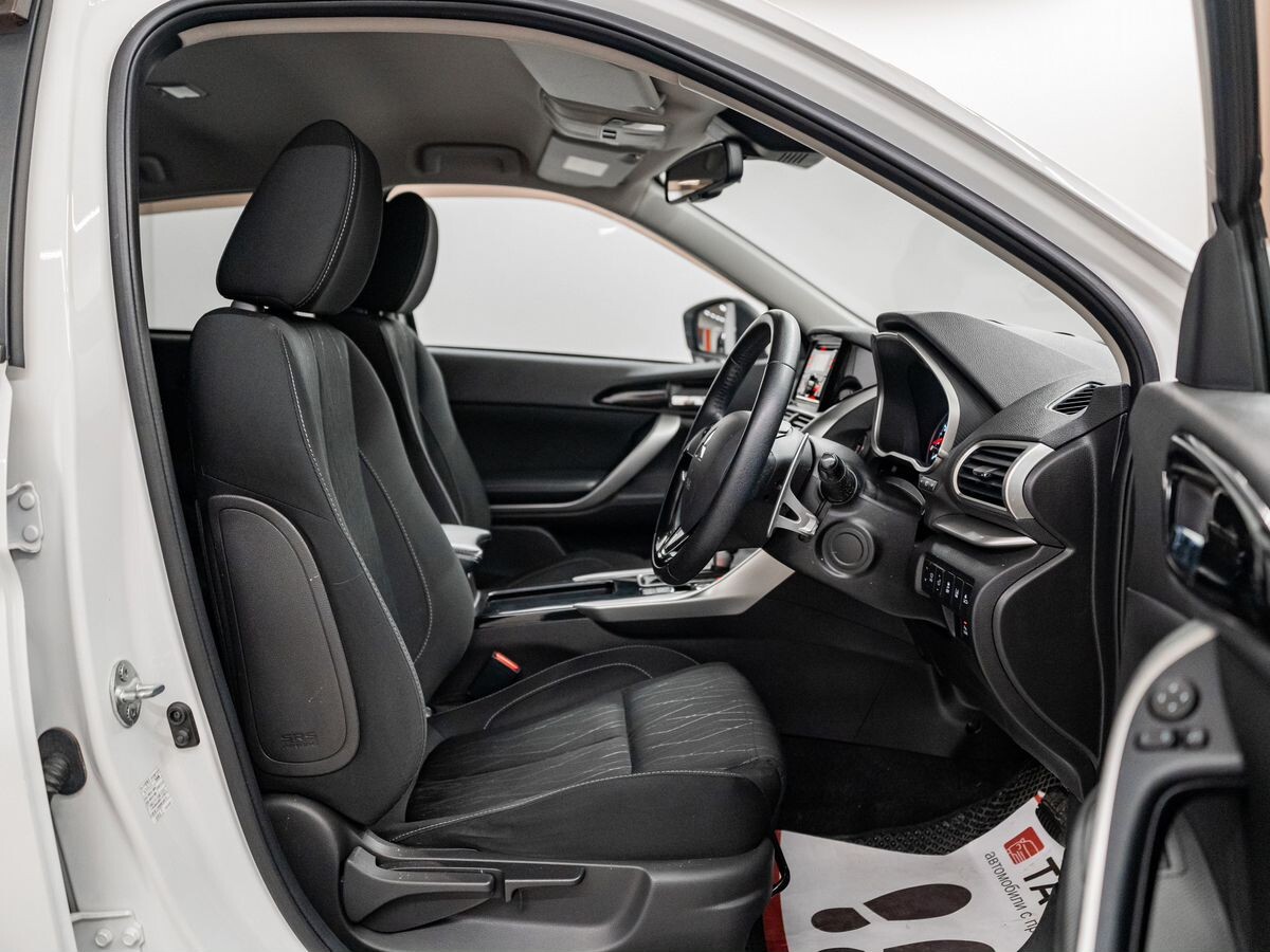 Mitsubishi Eclipse Cross 2018 - фото автомобиля