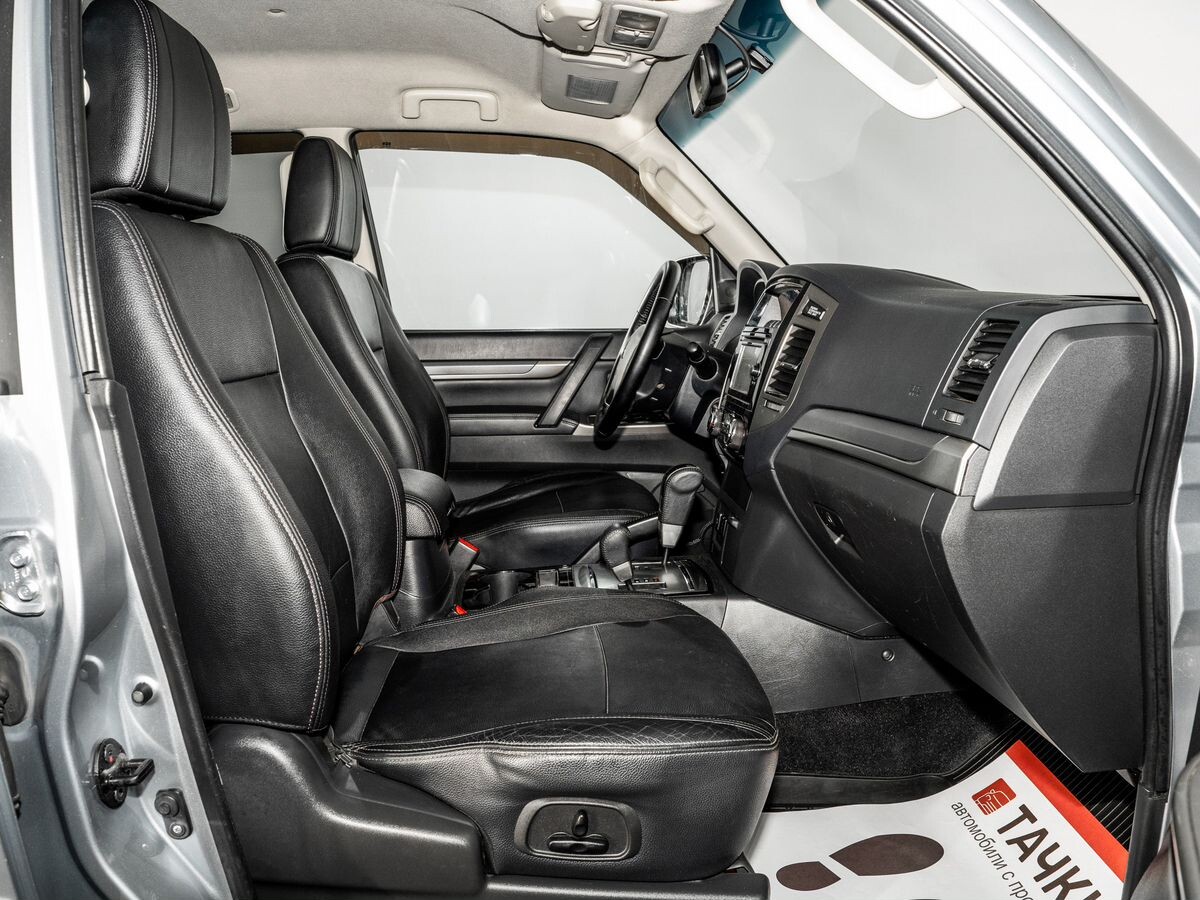 Mitsubishi Pajero 2014 - фото автомобиля