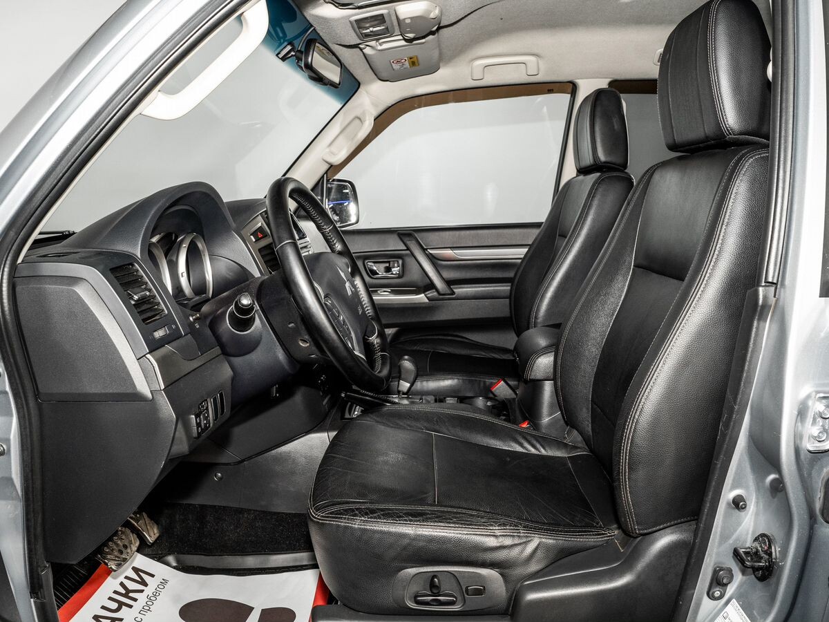 Mitsubishi Pajero 2014 - фото автомобиля