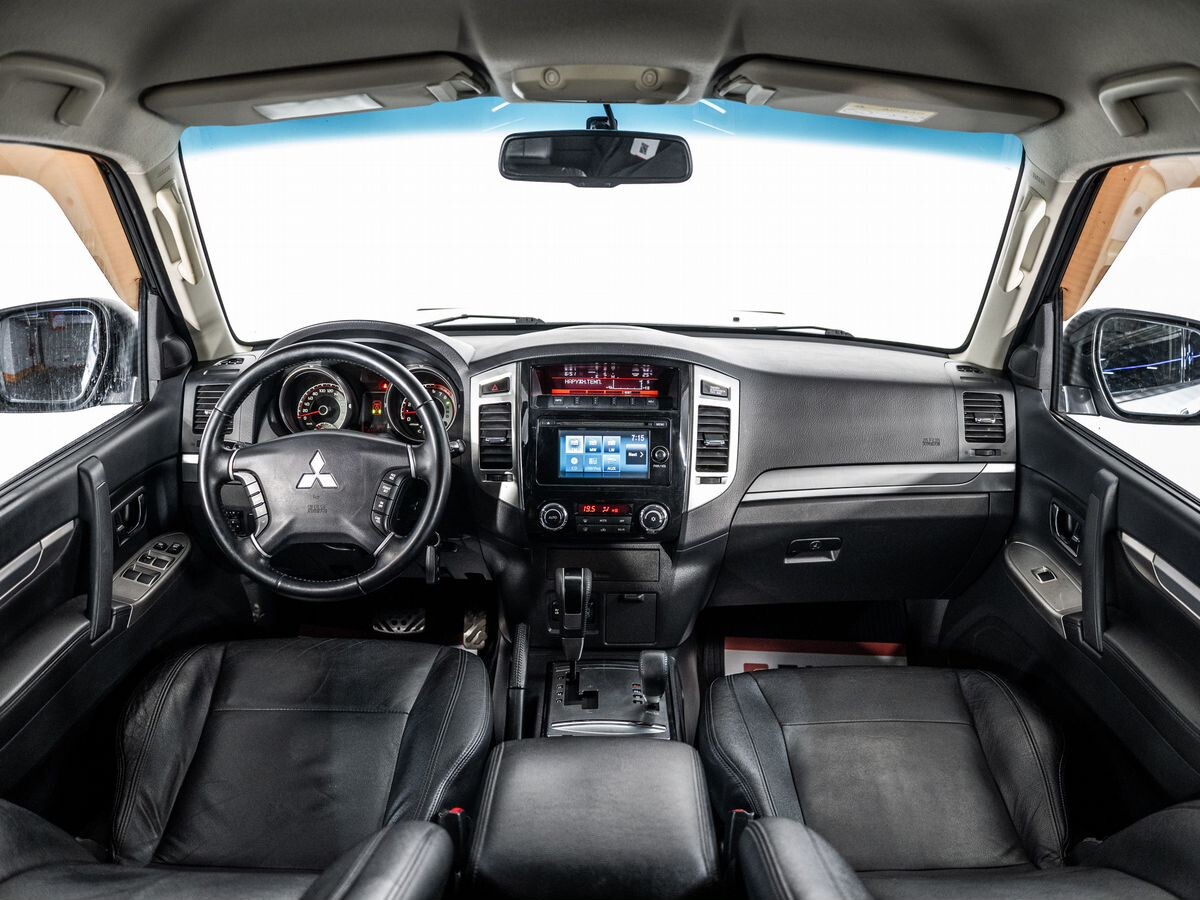 Mitsubishi Pajero 2014 - фото автомобиля