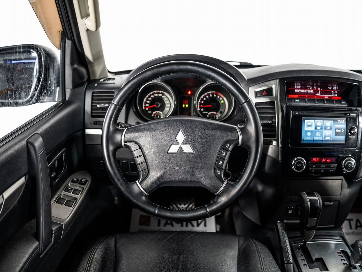 Mitsubishi Pajero 2014 - фото автомобиля