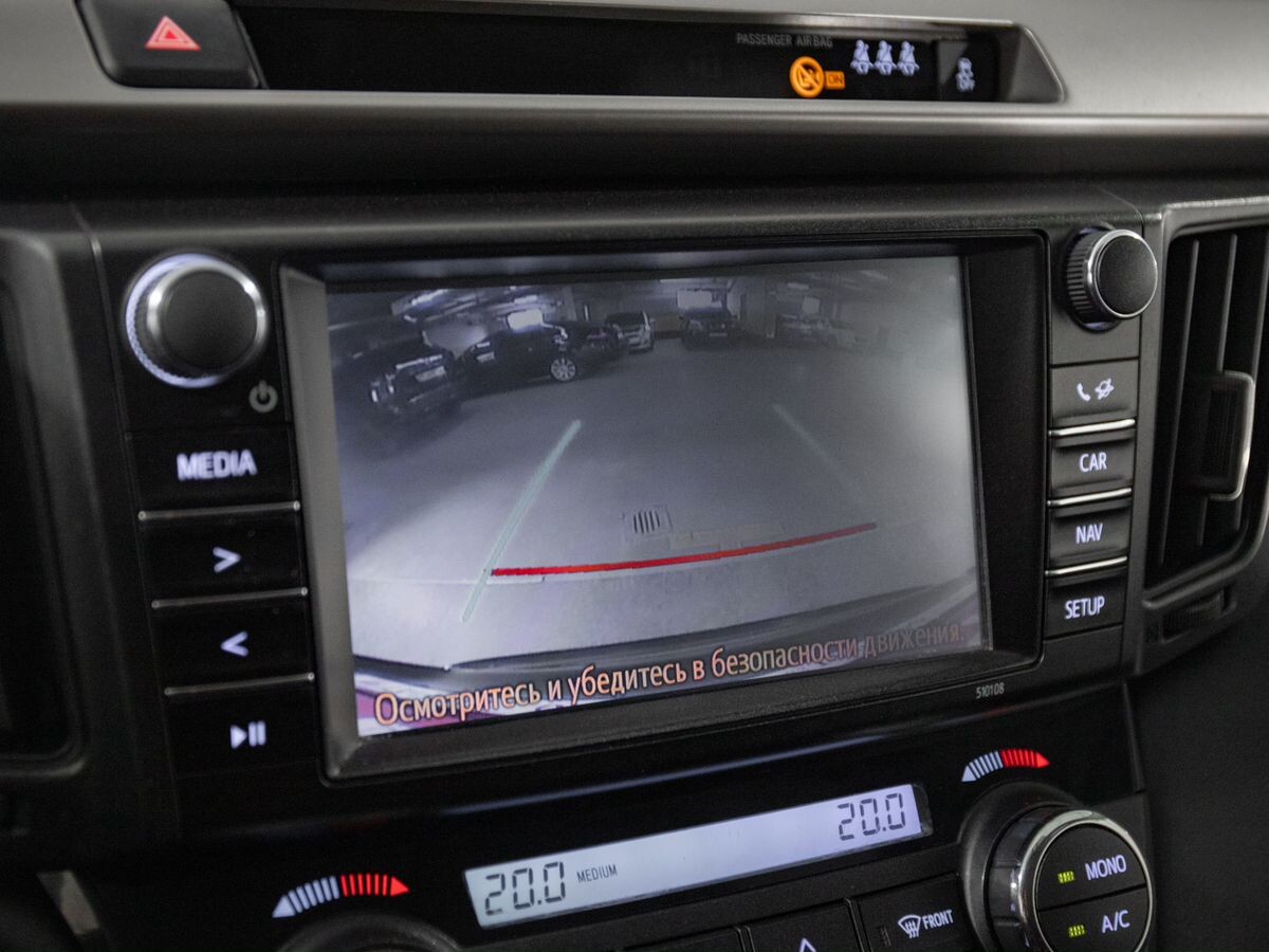 Toyota RAV4 2018 - фото автомобиля