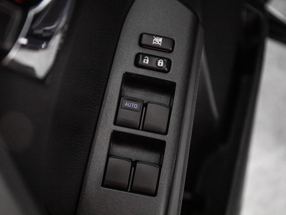 Toyota RAV4 2018 - фото автомобиля