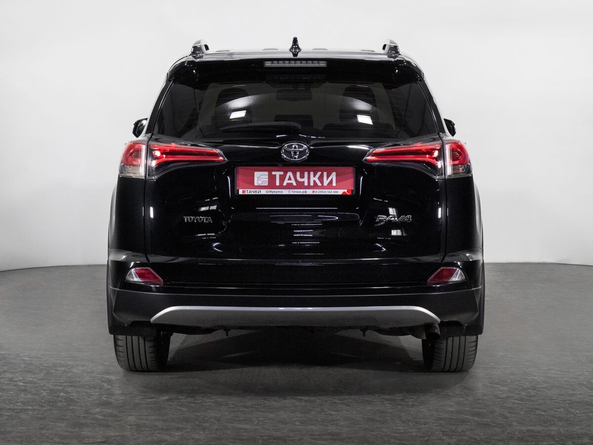 Toyota RAV4 2018 - фото автомобиля
