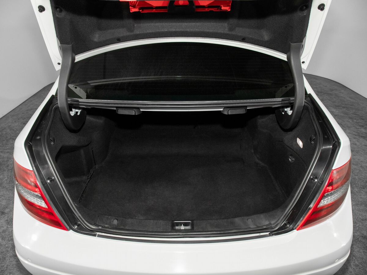 Mercedes-Benz C-Class 2012 - фото автомобиля