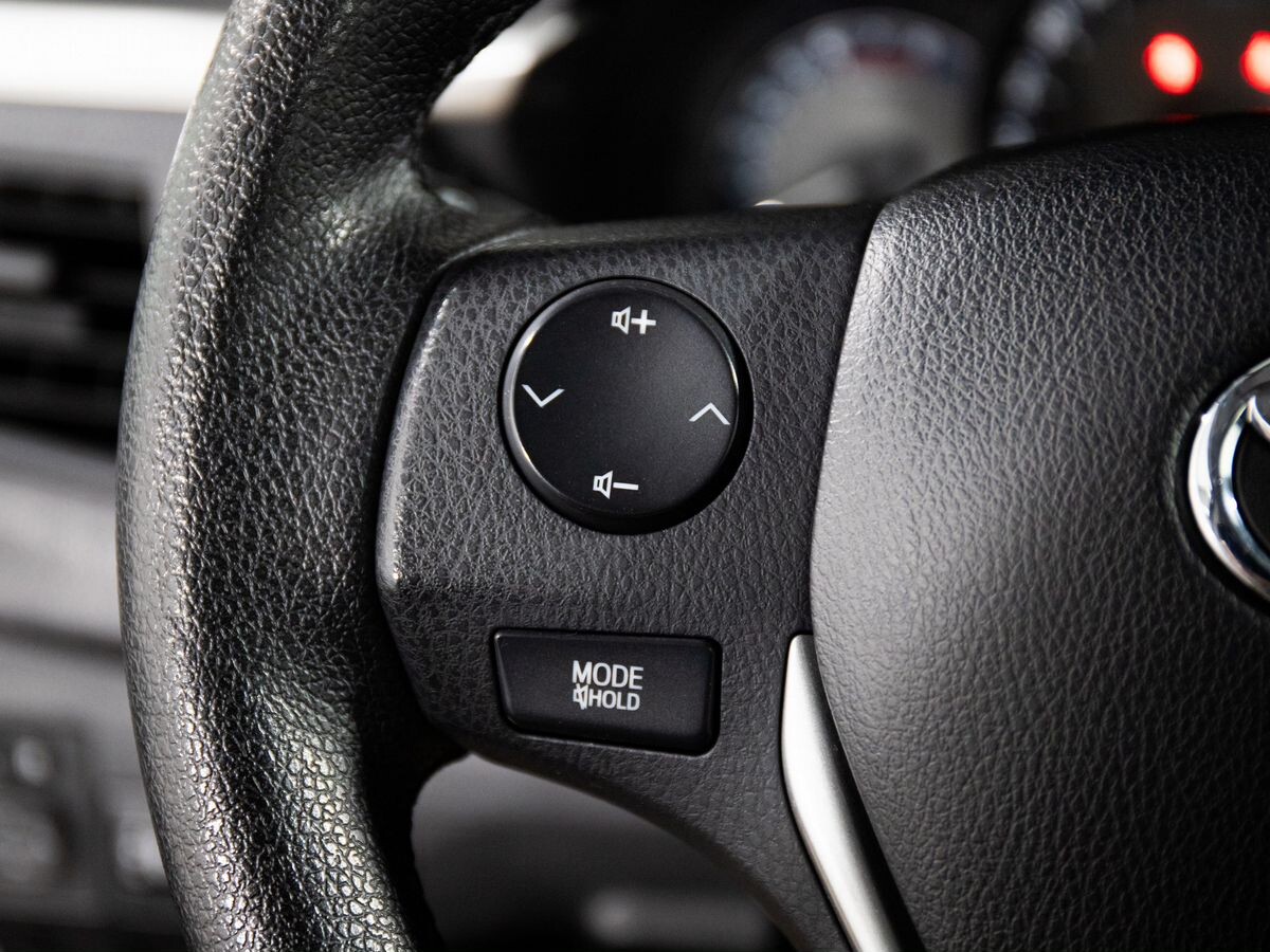 Toyota Corolla 2013 - фото автомобиля