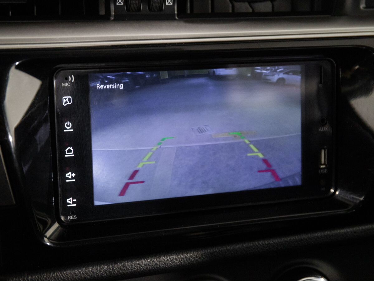 Toyota Corolla 2013 - фото автомобиля