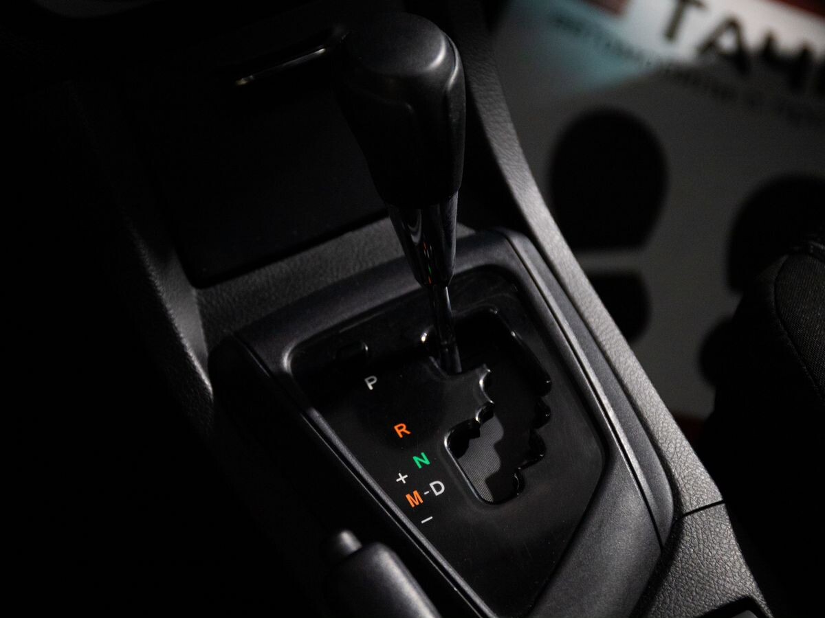 Toyota Corolla 2013 - фото автомобиля