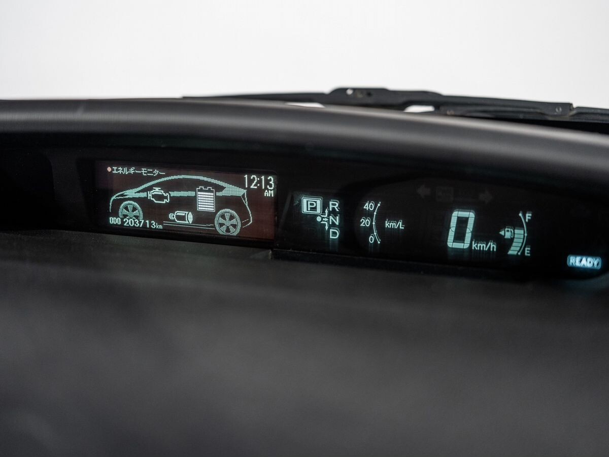 Toyota Prius 2011 - фото автомобиля