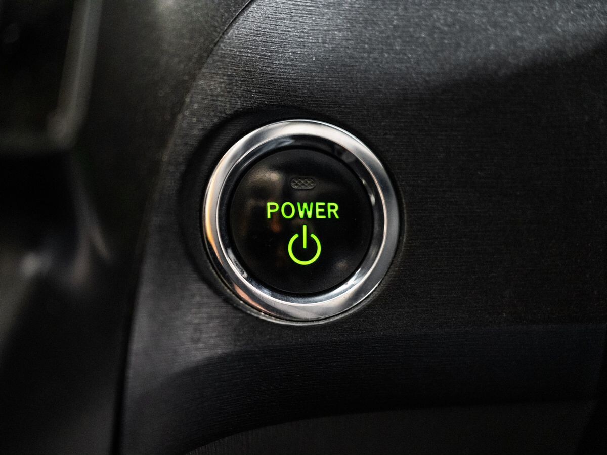 Toyota Prius 2011 - фото автомобиля