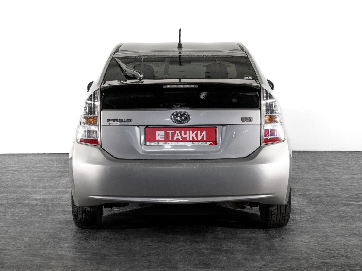 Toyota Prius 2011 - фото автомобиля