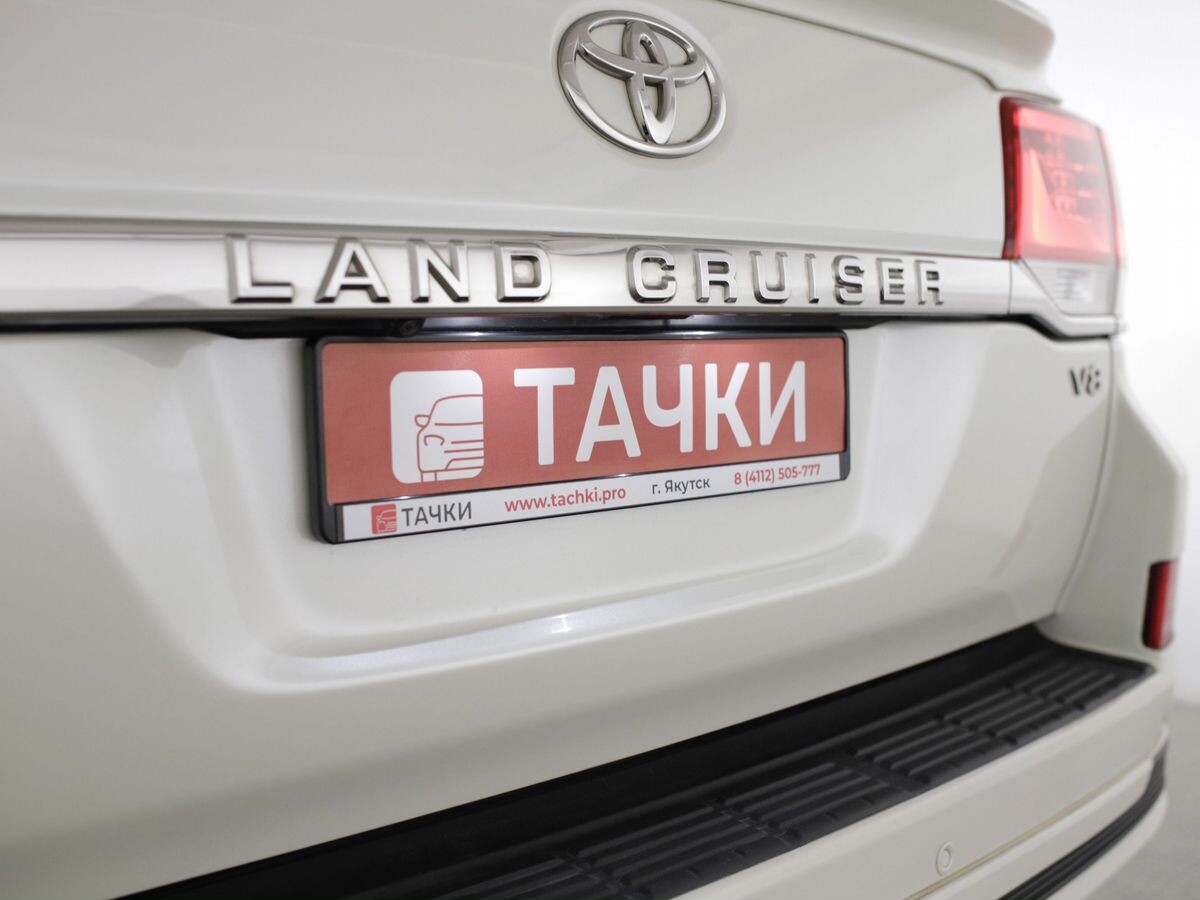 Toyota Land Cruiser 2021 - фото автомобиля