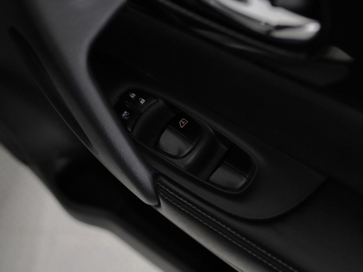 Nissan X-Trail 2018 - фото автомобиля