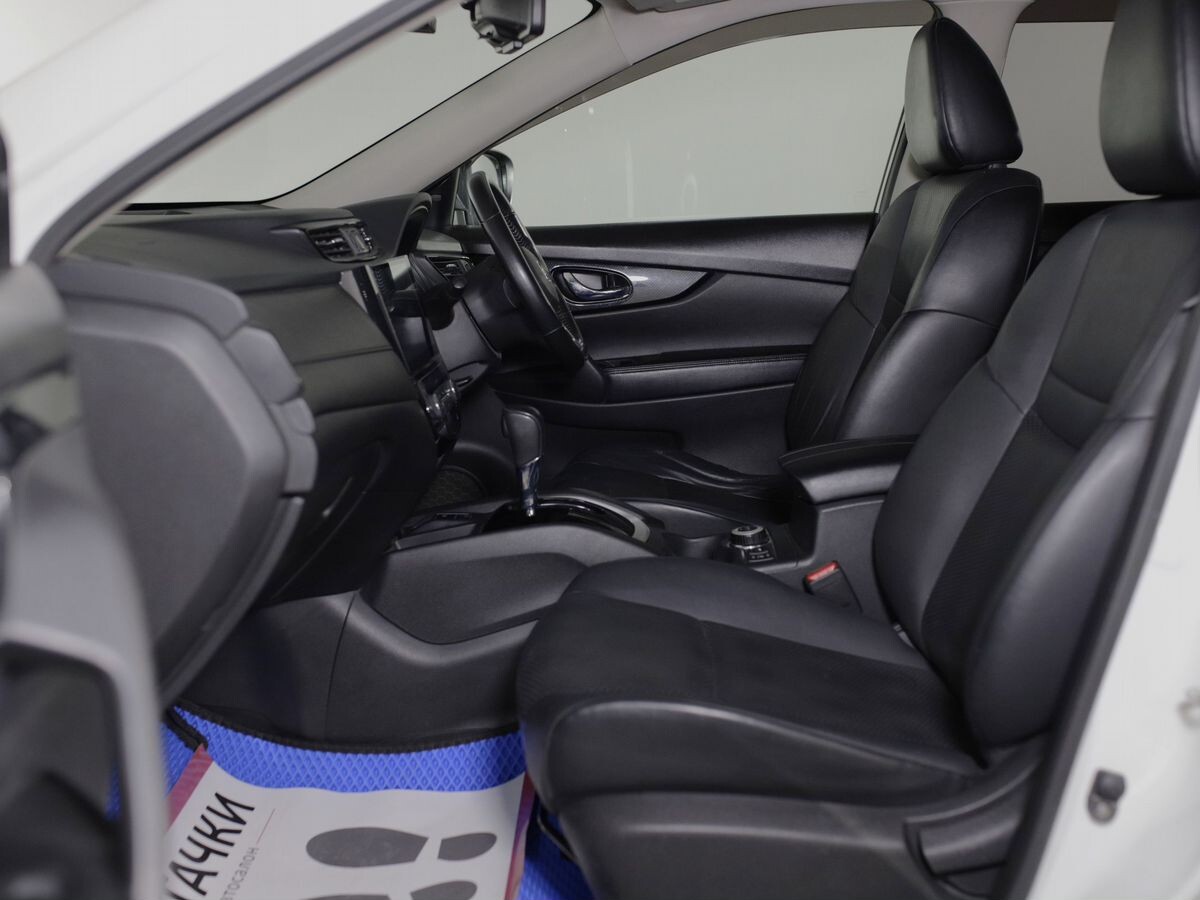 Nissan X-Trail 2018 - фото автомобиля