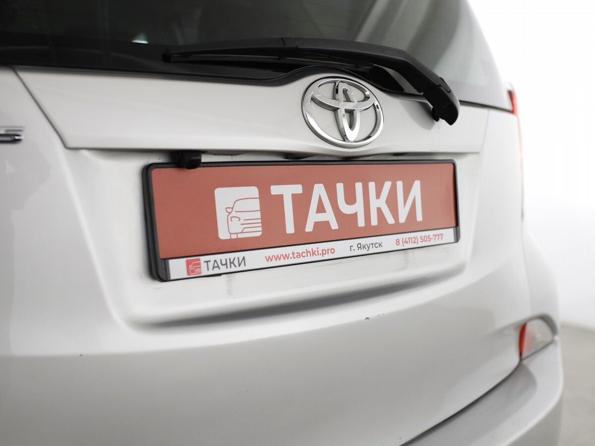 Toyota Ractis 2015 - фото автомобиля
