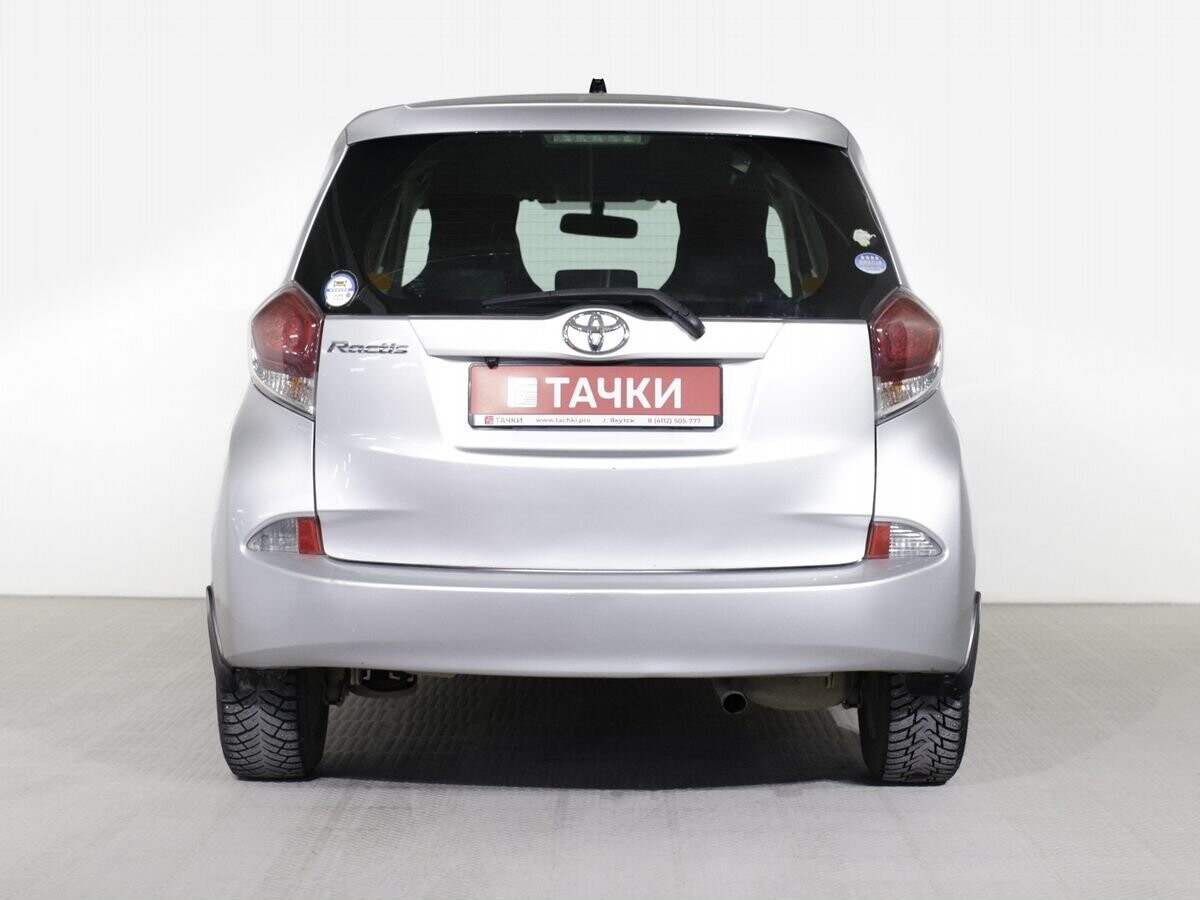 Toyota Ractis 2015 - фото автомобиля
