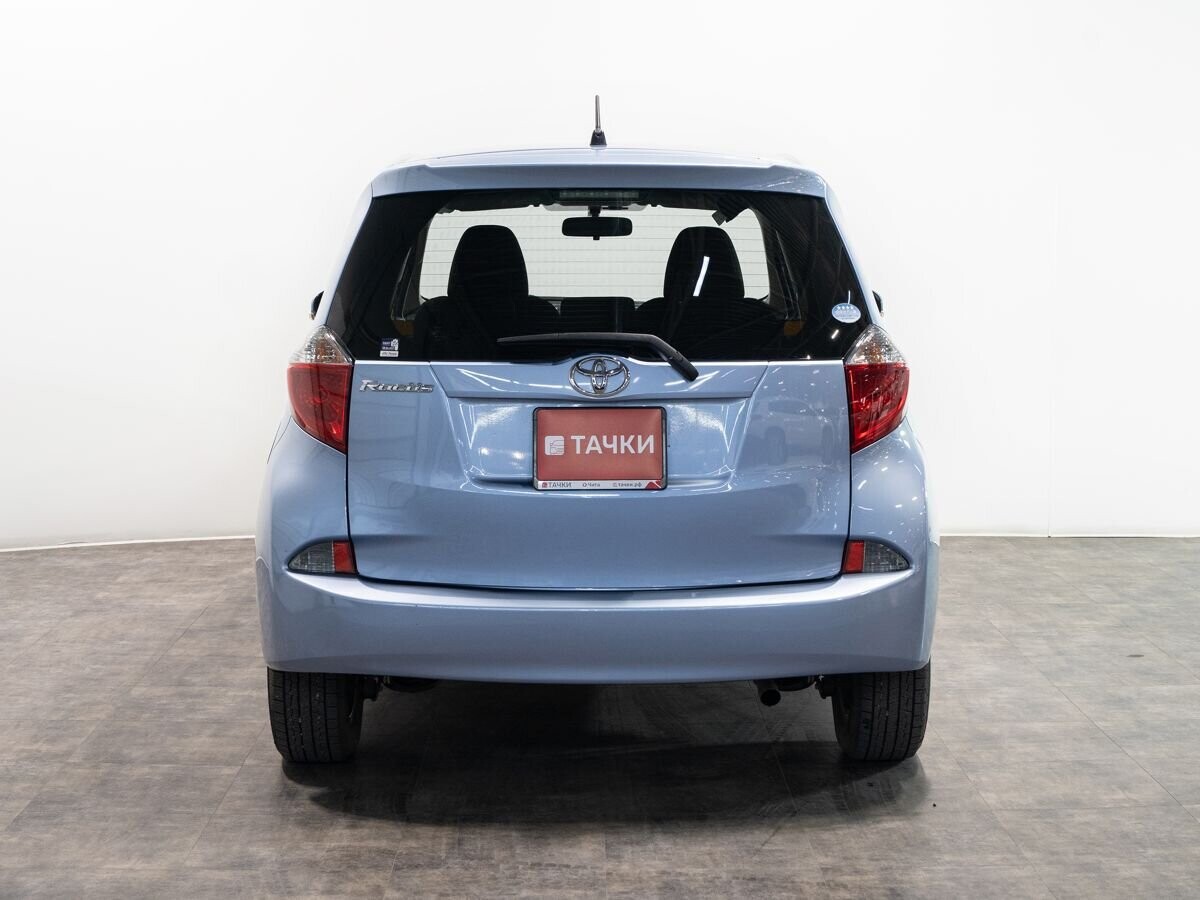 Toyota Ractis 2013 - фото автомобиля