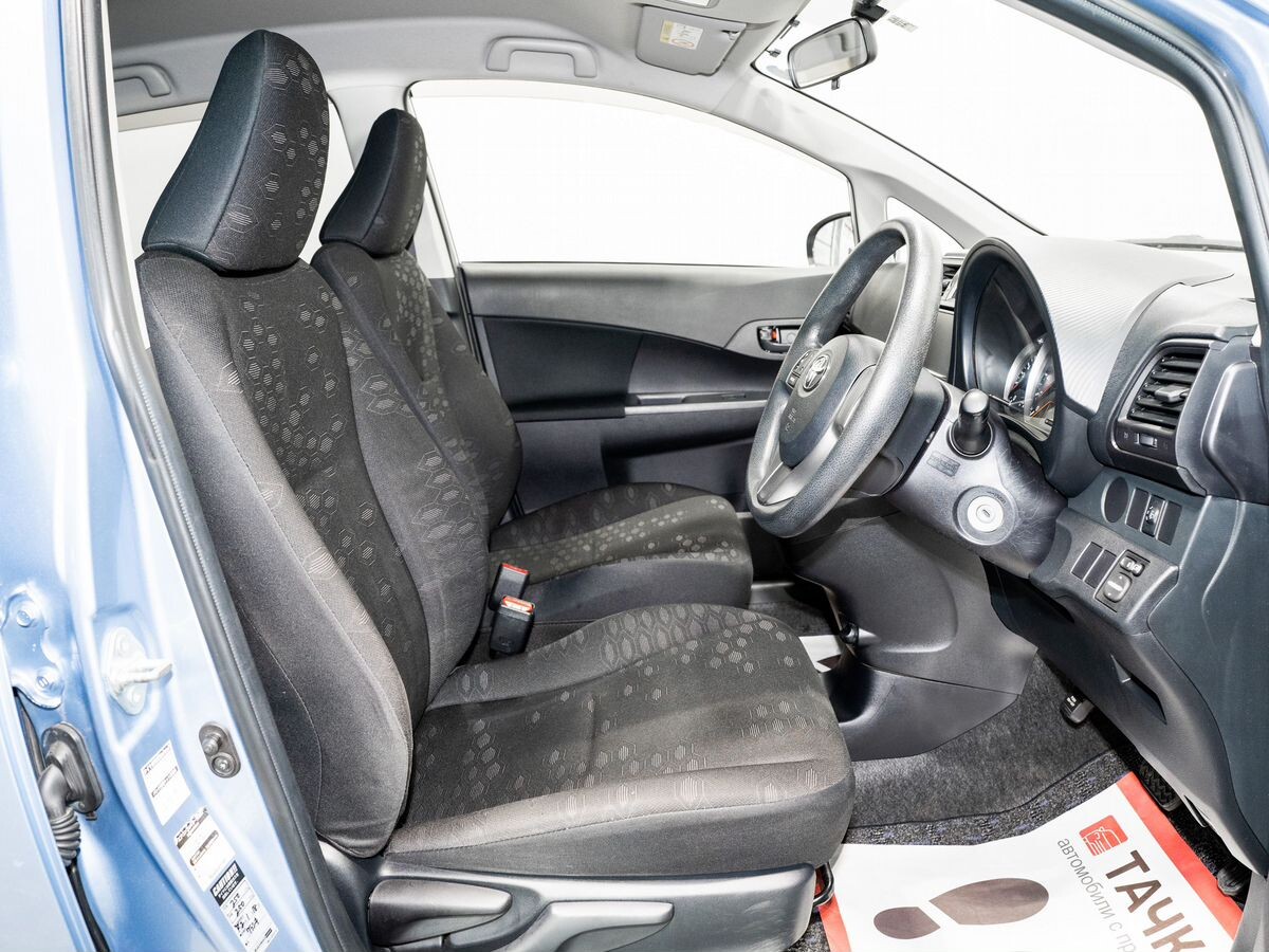 Toyota Ractis 2013 - фото автомобиля