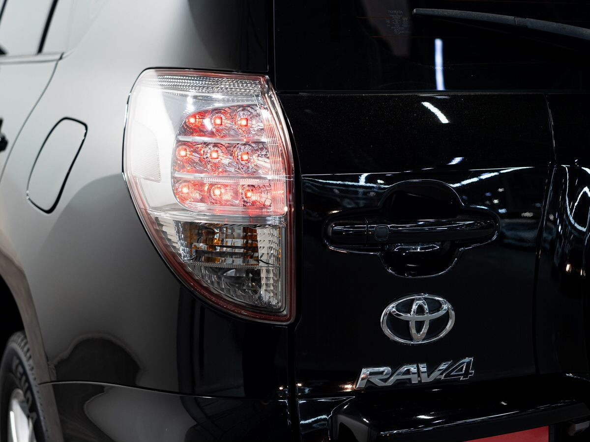 Toyota RAV4 2009 - фото автомобиля