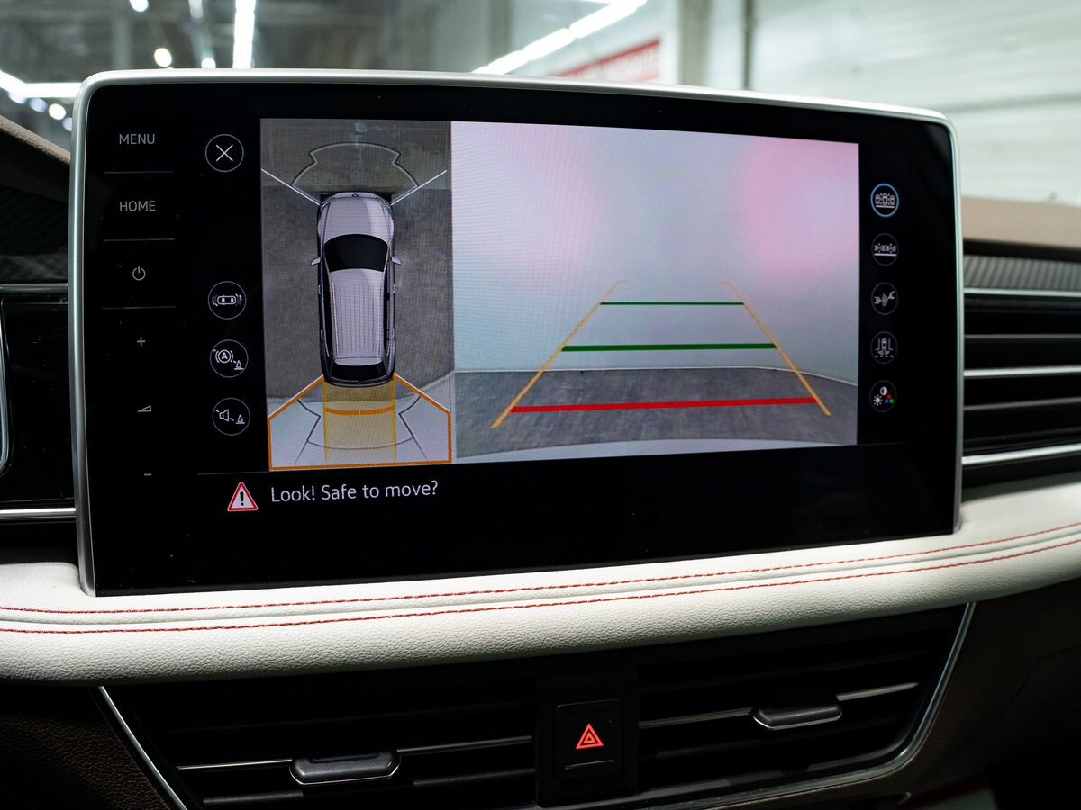 Volkswagen Tiguan 2021 - фото автомобиля