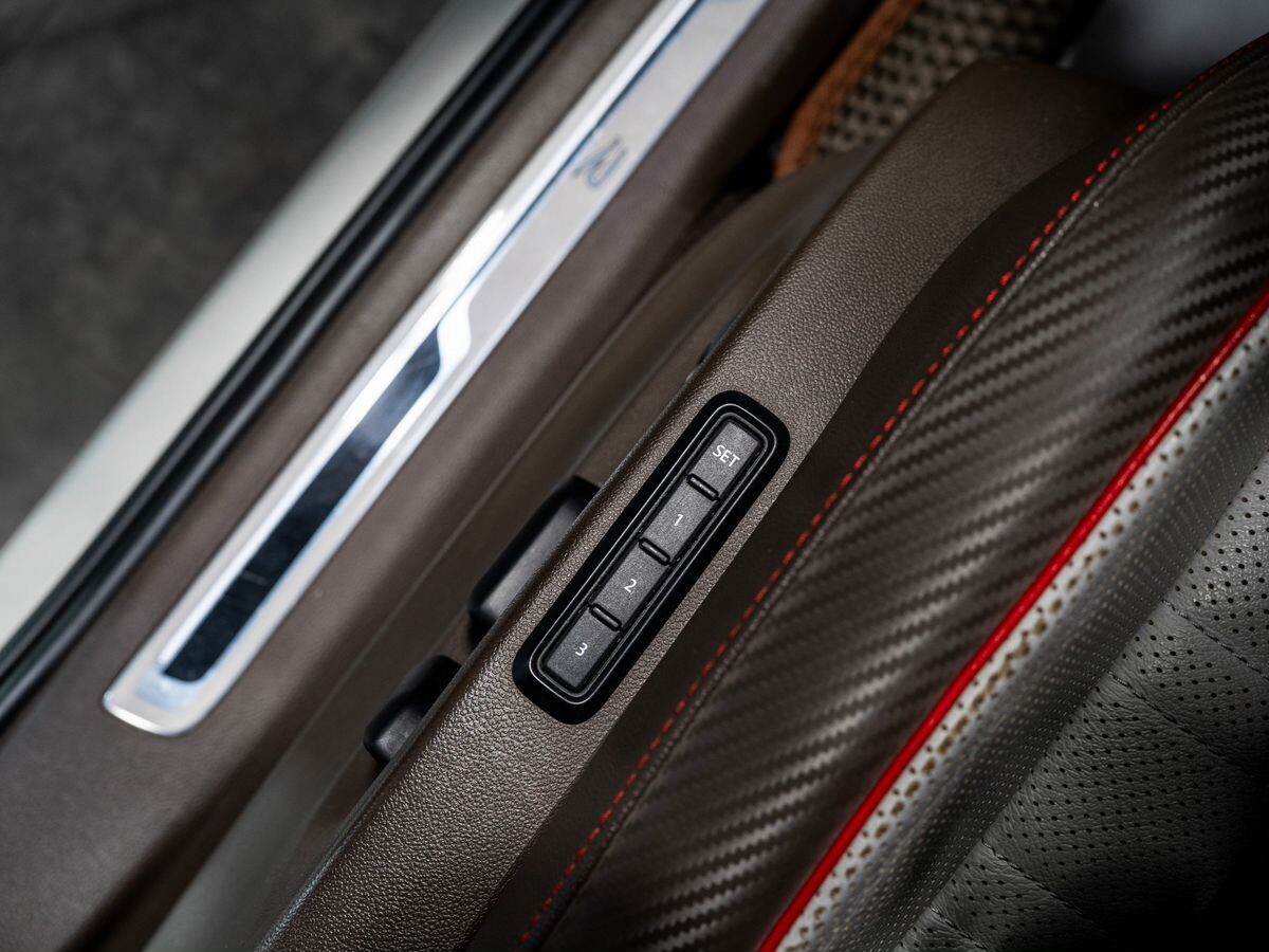 Volkswagen Tiguan 2021 - фото автомобиля