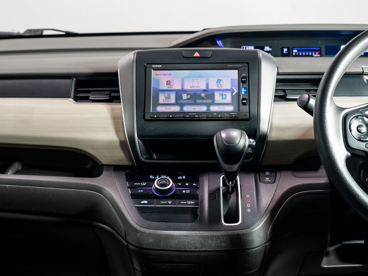 Honda Freed 2017 - фото автомобиля