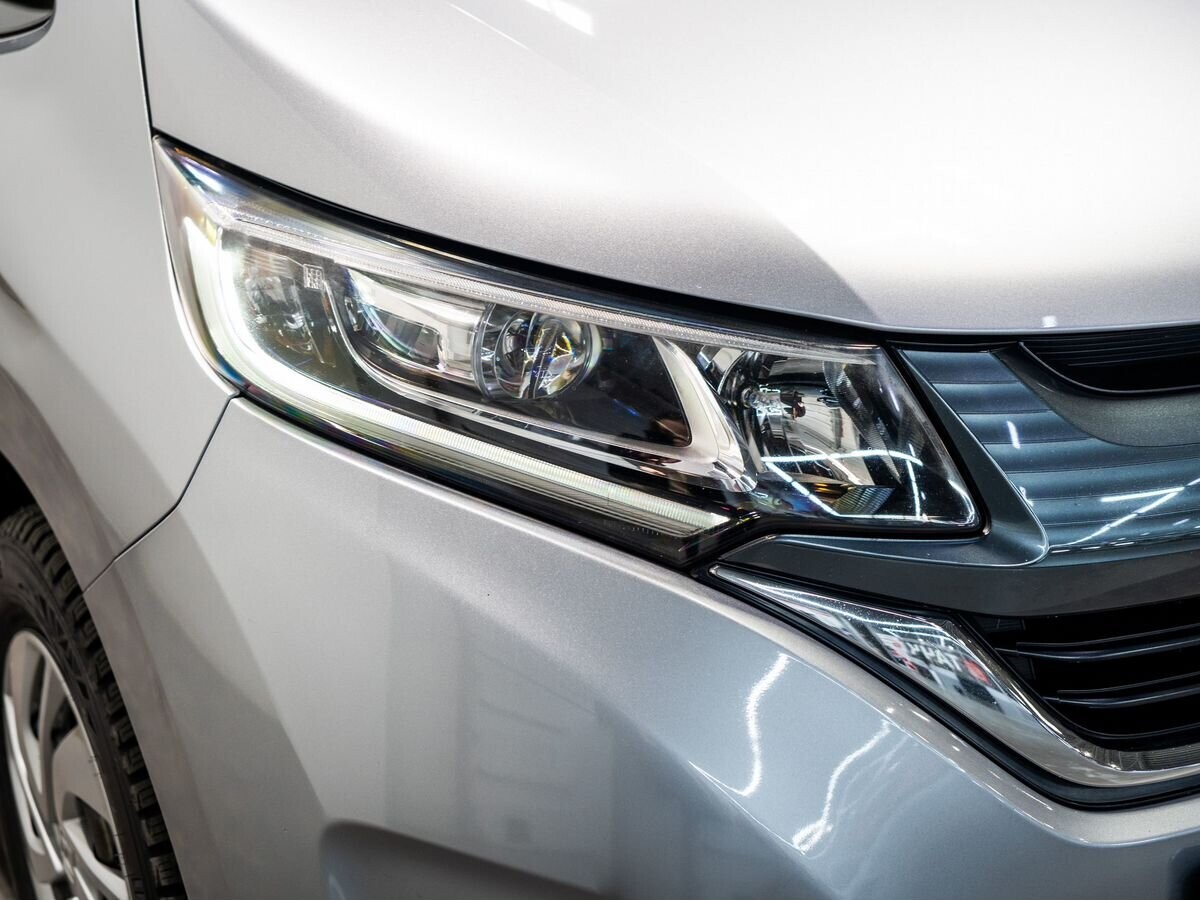 Honda Freed 2017 - фото автомобиля